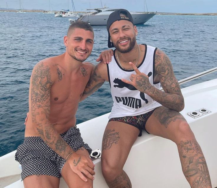 Neymar meets teammate, Marco Verratti, during Ibiza vacation