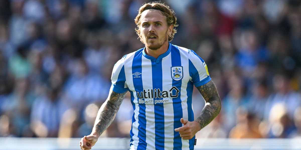Danny Ward (Huddersfield) scored a hat-trick in the 4-3 victory over Reading