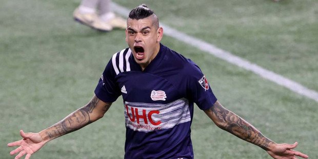 Gustavo Bou (New England) has scored 2 goals in 2 consecutive games