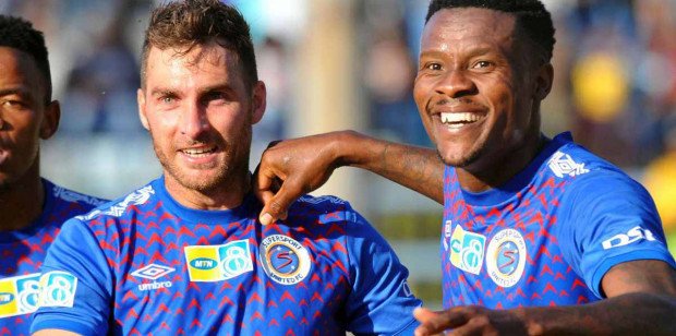 Thamsanqa Gabuza (SuperSport United) has 6 goals in the 2021-22 season to date