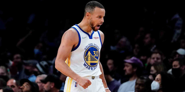 Stephen Curry (Warriors) is leading MVP ladder averaging 28.4 points per game